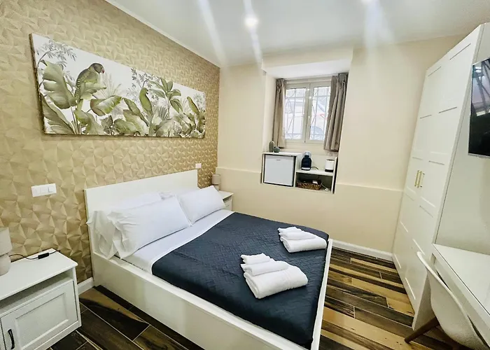 Sd Vatican 招待所 4*