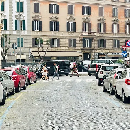 Pensión Sd Vatican 4*