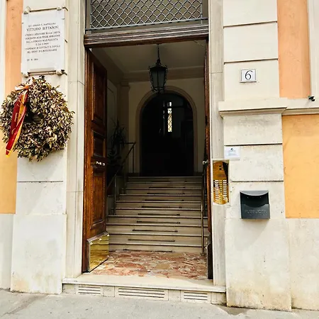Pensión Sd Vatican *